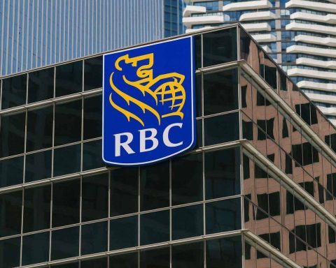 RBC stock price holds near highs — what to watch before Canada inflation and the BoC