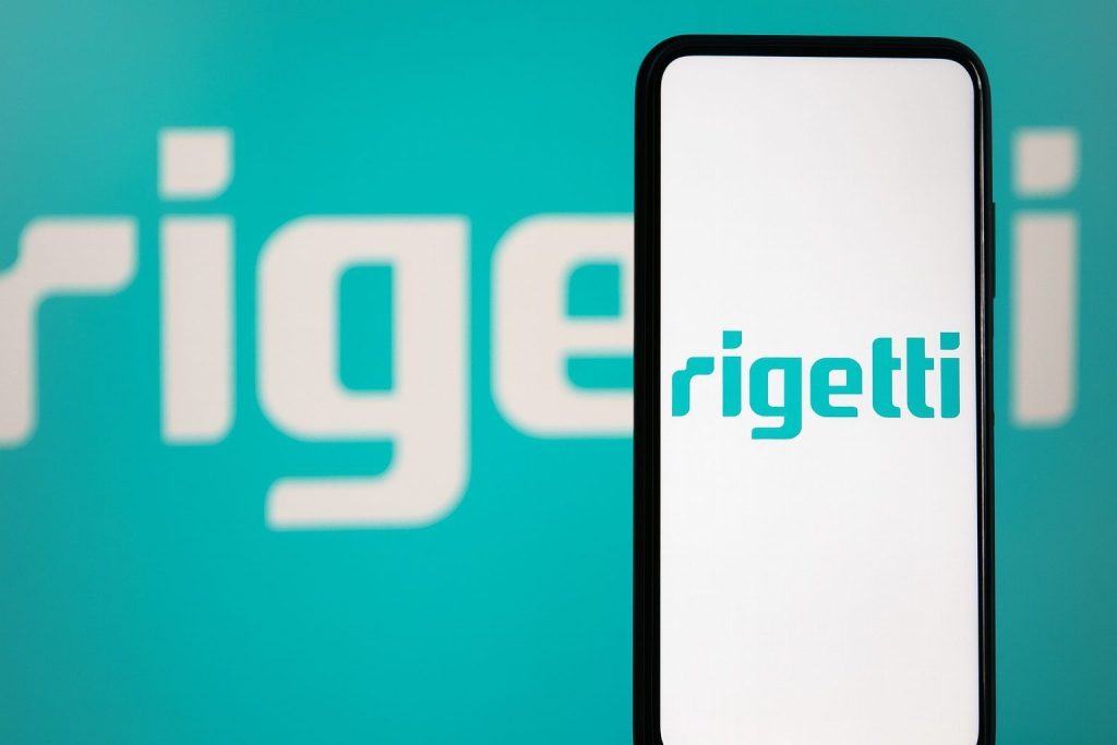 Rigetti Computing (RGTI) Stock: New $50 Price Target, Insider Selling and a Volatile Quantum Roadmap to 2027