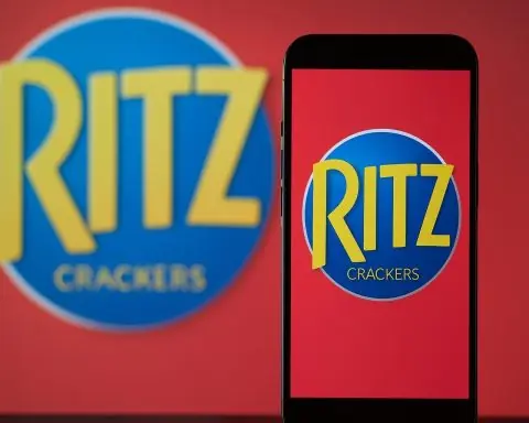 Ritz Cracker Recall 2025: Peanut Butter Sandwiches Pulled in 8 States Over Hidden Allergen Risk