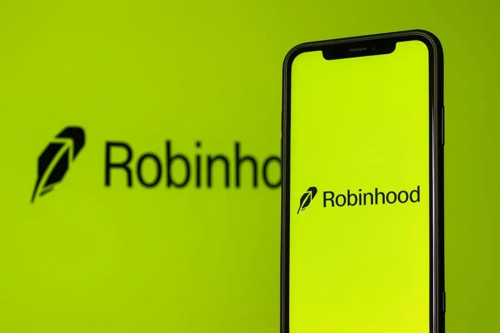 Robinhood (HOOD) Stock Soars Over 200% in 2025: Latest News, Forecasts and Analysis – December 7, 2025