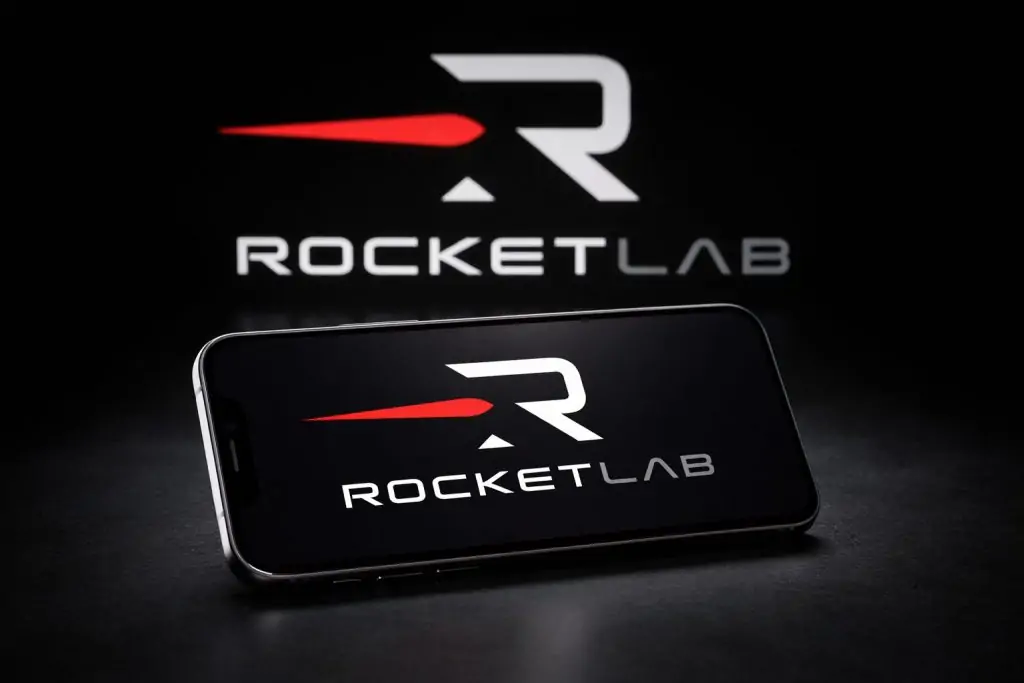 Rocket Lab (RKLB) Stock Surges on $805M Space Force-Backed SDA Award as Launch Cadence Fuels Fresh Wall Street Debate