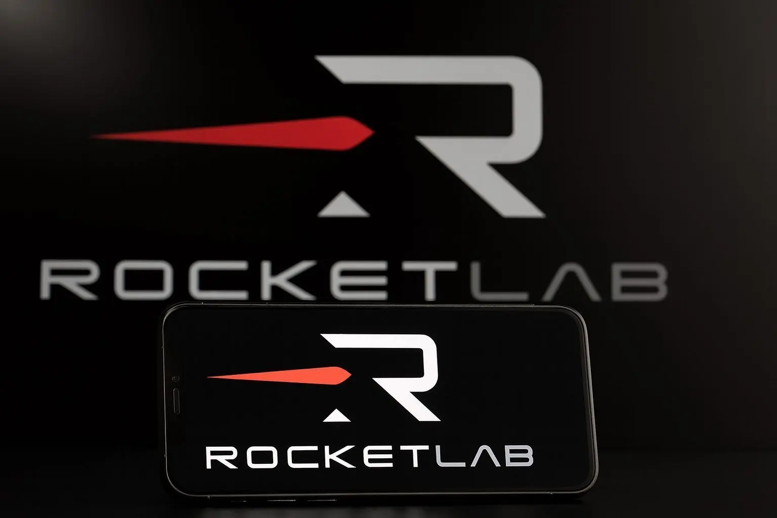 Rocket Lab (RKLB) Stock: What Drove This Week’s Rally, Fresh News, Analyst Forecasts, and the Week-Ahead Setup (Updated Dec. 12, 2025)