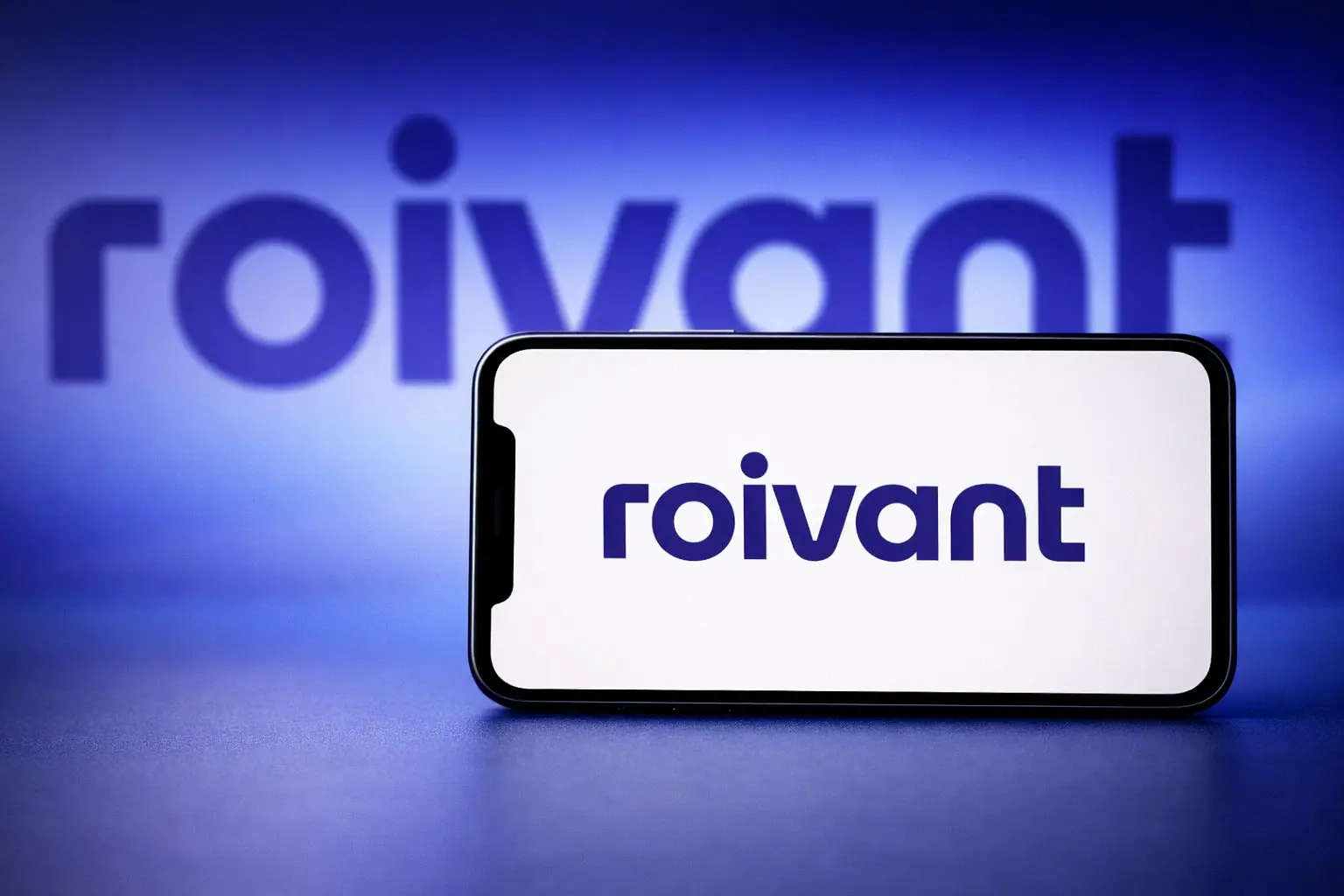 Roivant Sciences (ROIV) Stock Surges After 2025 Investor Day: Pipeline Milestones, Cash Runway and Analyst Forecasts