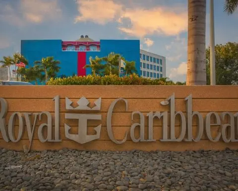 Royal Caribbean Cruises Ltd. (RCL) Stock Today: Buyback, Dividend, and Fed Rate Cuts Drive Momentum — Latest News, Forecasts, and Analyst Targets (Dec. 12, 2025)