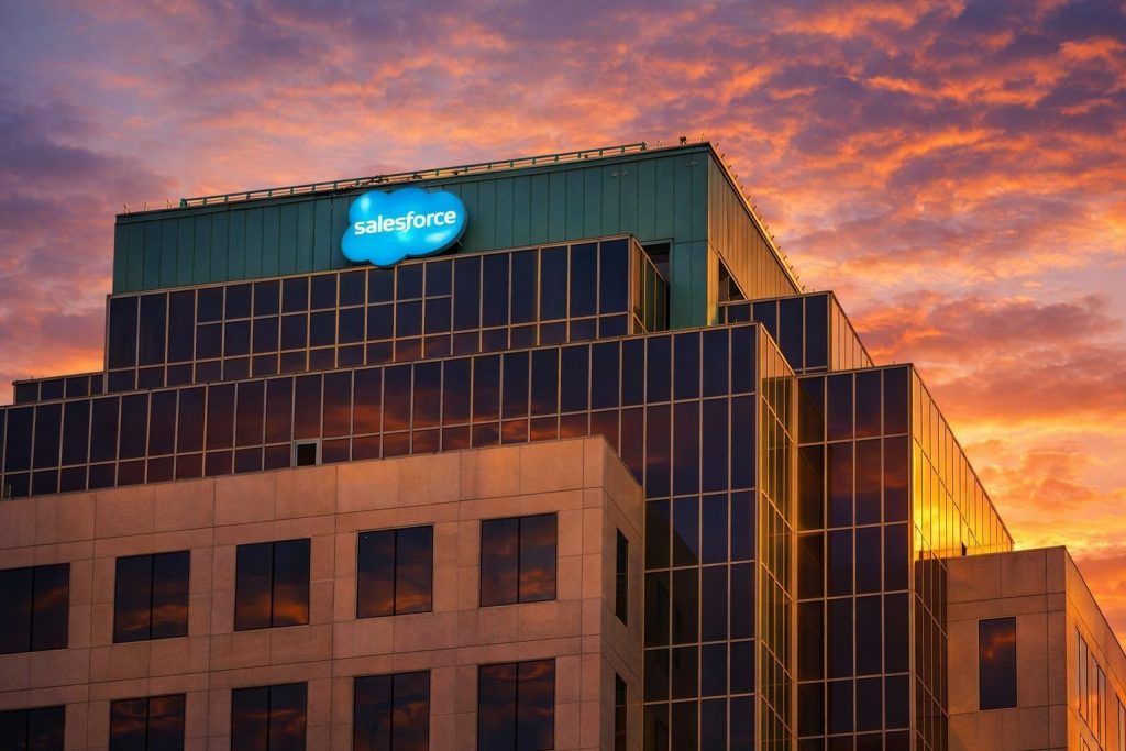 Salesforce (CRM) Stock After Hours Today (Dec. 23, 2025): Key News, Analyst Forecasts, and What to Watch Before Tomorrow’s Open