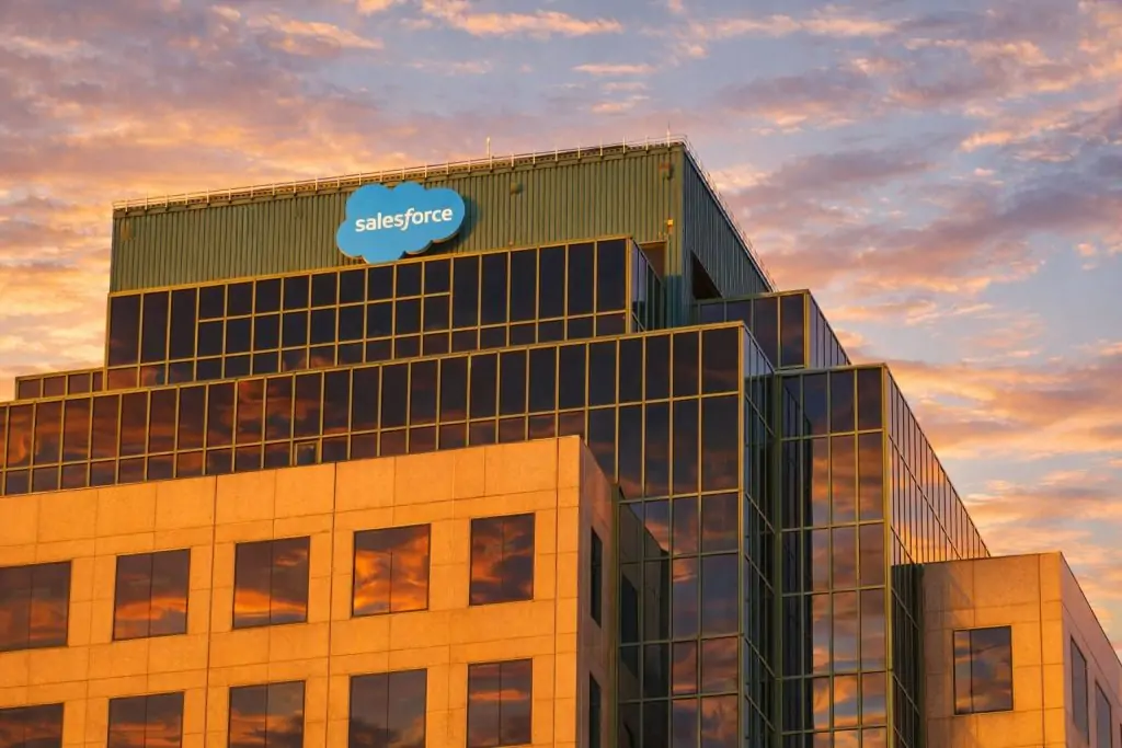 Salesforce stock ends slightly higher as year-end trading thins and Fed minutes loom