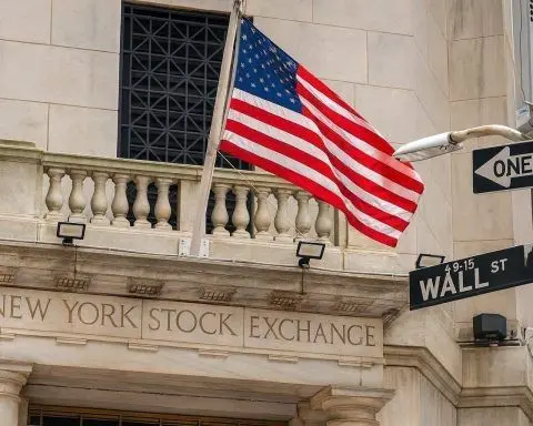 Santa Claus Rally 2025: AI Jitters, Fed Signals and Global Central Banks Put Wall Street’s Year-End Bounce to the Test