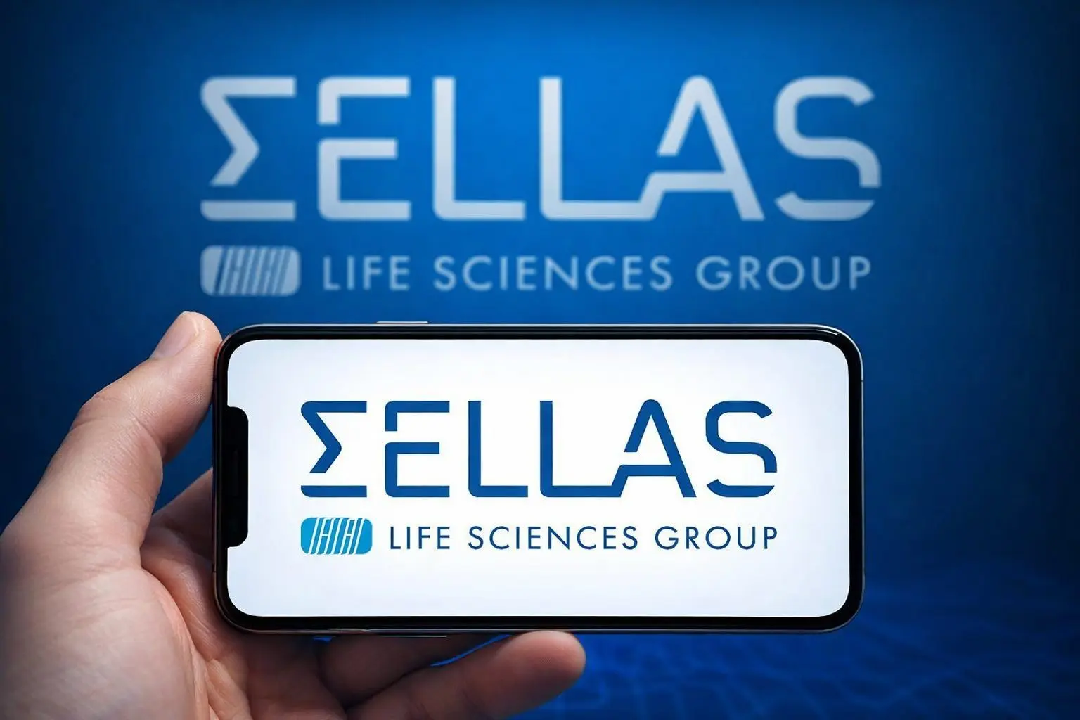 SELLAS Life Sciences (SLS) Stock Update: ASH 2025 Data, REGAL Trial Countdown, Analyst Targets, and Key Risks (Dec. 23, 2025)