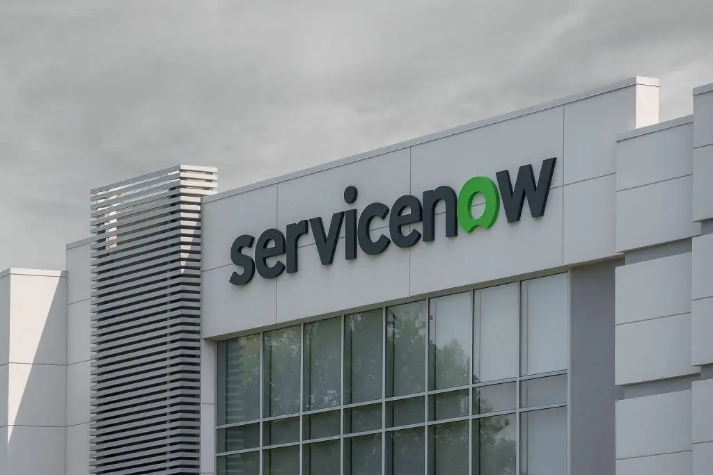 ServiceNow (NOW) Stock Today: Veza Deal, 5‑for‑1 Split and AI Growth Shape the December 4, 2025 Outlook