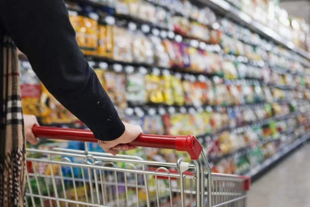 Shops Open on Christmas Day in Jamaica 2025: Updated Hours for Groceries, Convenience Stores and Essentials