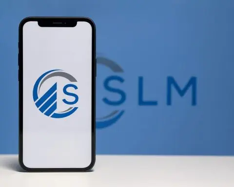 SLM Stock Plunges Over 16% After Investor Day: New EPS Targets, Analyst Downgrades and 2026–2028 Outlook for Sallie Mae (SLM)