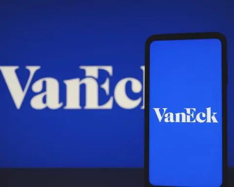 SMH Stock: VanEck Semiconductor ETF Rides the AI Chip Boom – Latest News, Performance and 2026+ Forecasts (Dec 7, 2025)