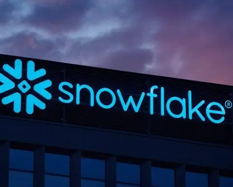Snowflake Q3 FY2026 Earnings Beat: $1.21B Revenue, $200M Anthropic AI Deal and $2B AWS Milestone Can’t Stop SNOW Stock Slide