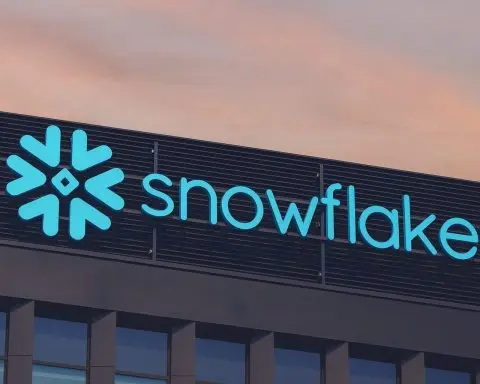 Snowflake Stock (SNOW) After Hours on Dec. 23, 2025: Observe Acquisition Talks, Insider Filings, and What to Know Before the Dec. 24 Open