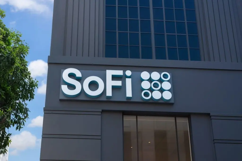 SoFi Technologies (SOFI) Stock News, Analyst Forecasts, and 2026 Outlook as of Dec. 25, 2025
