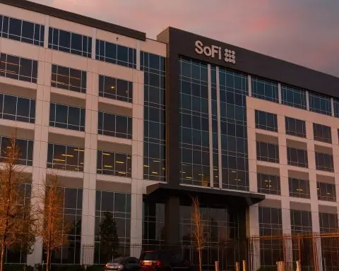 SoFi Technologies (SOFI) Stock Today: December 3, 2025 Price, News, Analyst Forecasts and S&P 500 Hopes