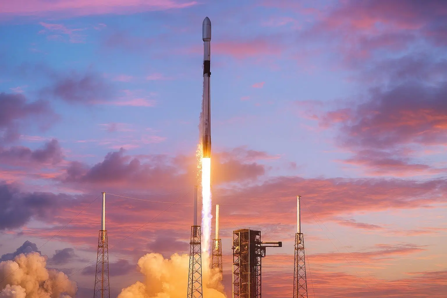 SpaceX Starlink Launches Dec. 15, 2025: Falcon 9 Sends 29 Satellites to Orbit from Cape Canaveral After Historic 550th Booster Landing