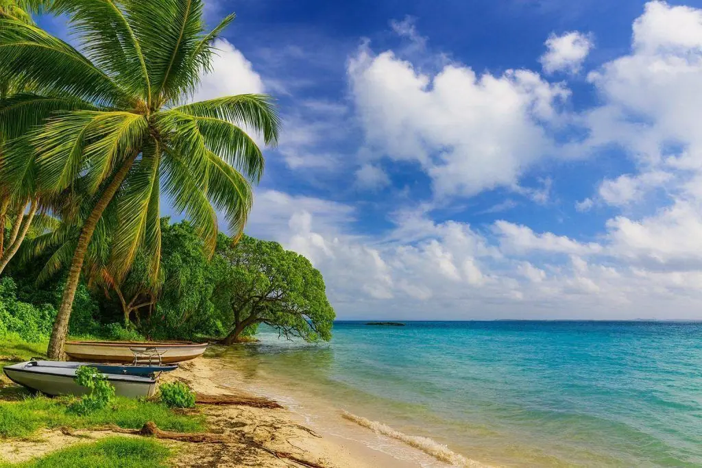 Starlink in Kiribati: 2025 Update on Coverage, Costs and the New Community Gateway