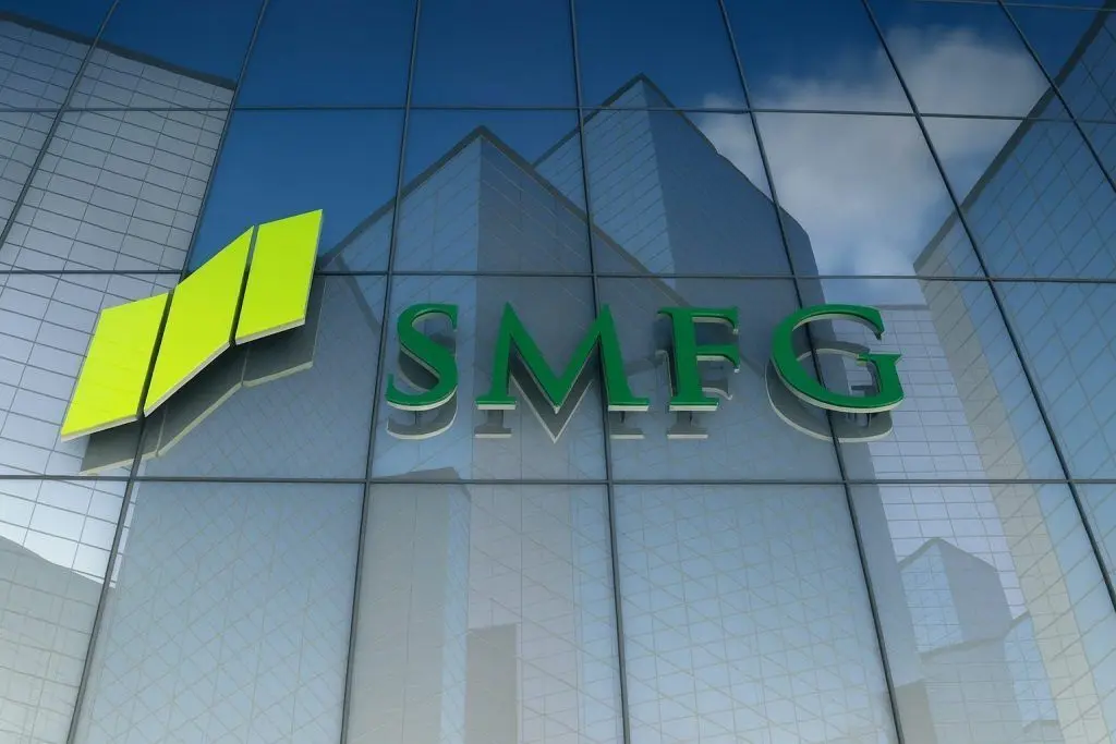 Sumitomo Mitsui Financial Group (SMFG) Stock Surges Toward Fresh Highs as BOJ Rate-Hike Bets Grow and $3.2B Capital-Risk Deal Lands