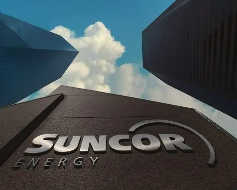 Suncor Energy (SU) Stock: Dividend Hike, Q3 2025 Beat and Analyst Outlook as of December 3, 2025