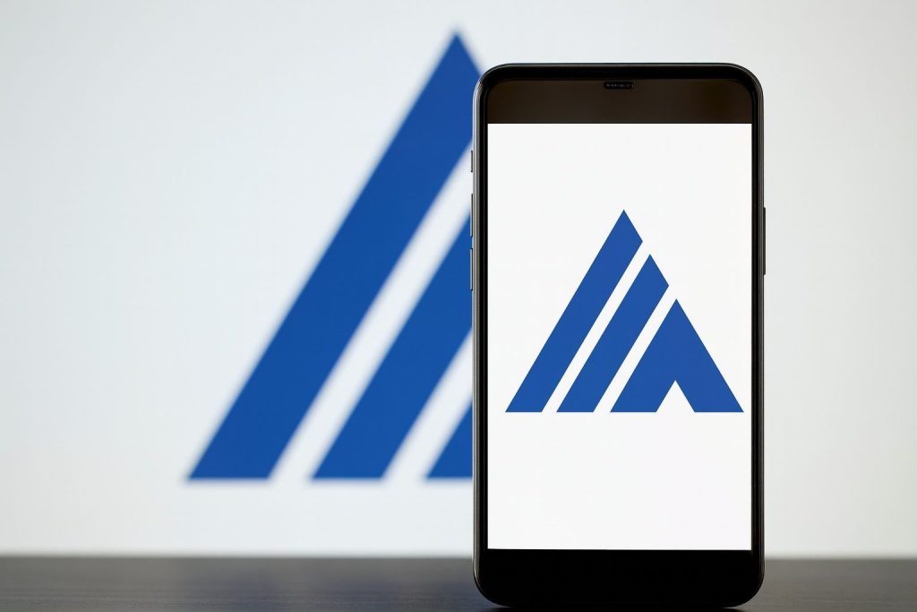 Sunpower Group Ltd Stock (SGX:5GD) Hits a Fresh 52-Week High: Latest News, Forecasts, and Investor Analysis (Dec 12, 2025)