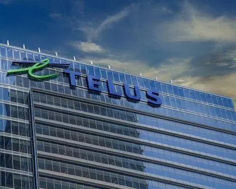 TELUS Stock (TSX: T, NYSE: TU) Freezes Dividend Growth and Targets 10% Free Cash Flow Gains Through 2028