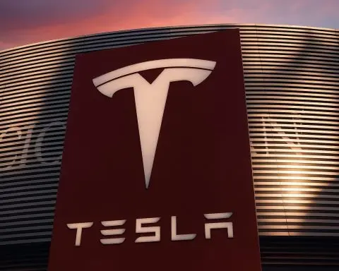 Tesla Stock After Hours: Morgan Stanley Downgrade, China Milestone and 0% Deals – What to Know Before the Market Opens on December 9, 2025
