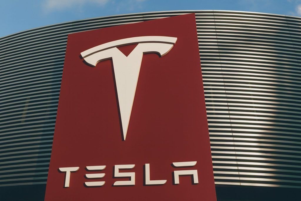 Tesla Stock Forecast: TSLA Weekly Recap, Latest News, and Week-Ahead Catalysts (Updated Dec. 13, 2025)