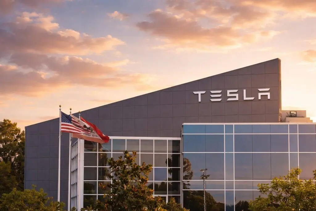 Tesla Stock (TSLA) Hits Fresh Records as Robotaxi Momentum Meets California DMV Risk — News, Forecasts and Analyst Outlook for Dec. 17, 2025