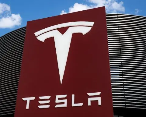 Tesla (TSLA) Stock After the Bell on December 10, 2025: AI Hype, Fed Cut and What to Watch Before the December 11 Open