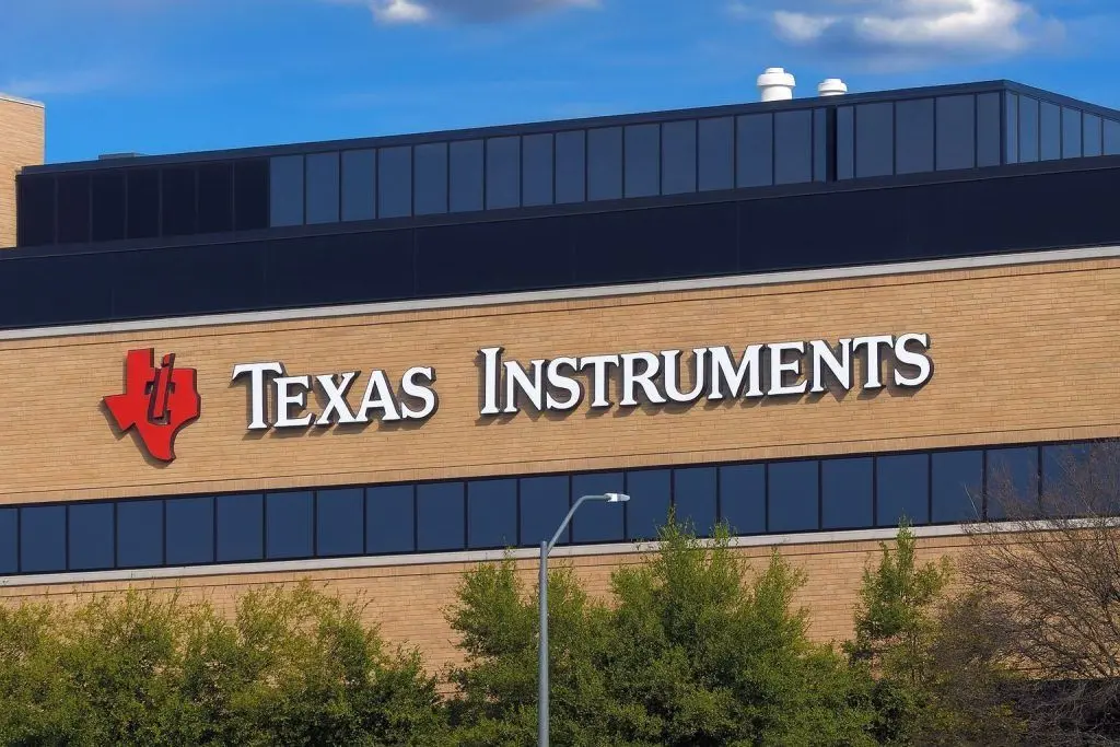 Texas Instruments (TXN) Stock This Week and Week Ahead: Key News, Legal Headlines, and What Could Move Shares Next (Updated Dec. 12, 2025)