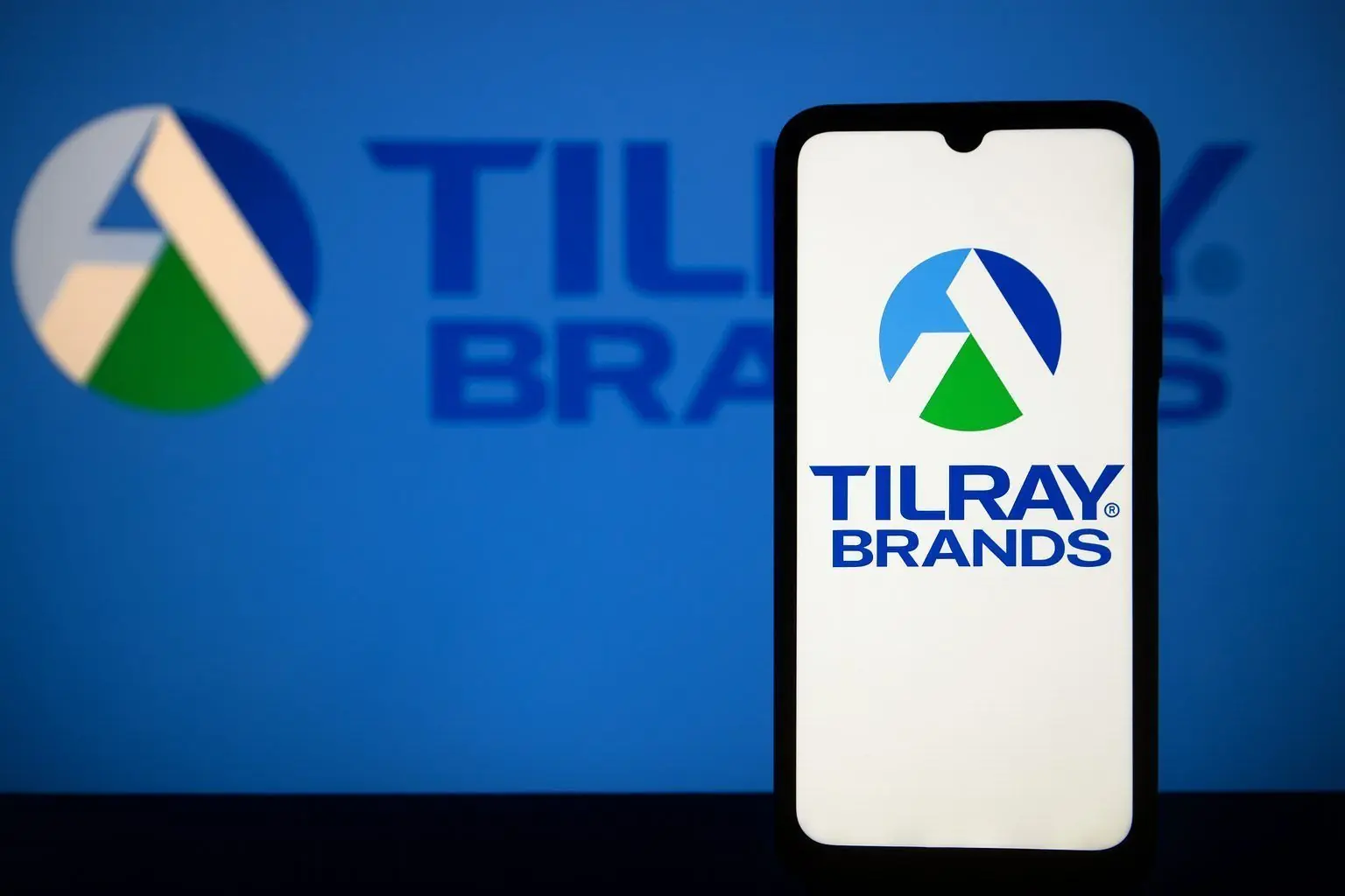 Tilray Brands (TLRY) Stock in December 2025: Reverse Split, 90% Rally and What the Latest Forecasts Really Say