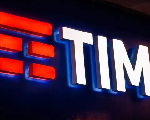 TIM S.A. Stock (TIMS3, TIMB) on Dec. 22, 2025: Dividend Cutoff Day, Buyback-Driven Share Count Drop, and Fresh Analyst Targets for Brazil’s Telecom Leader