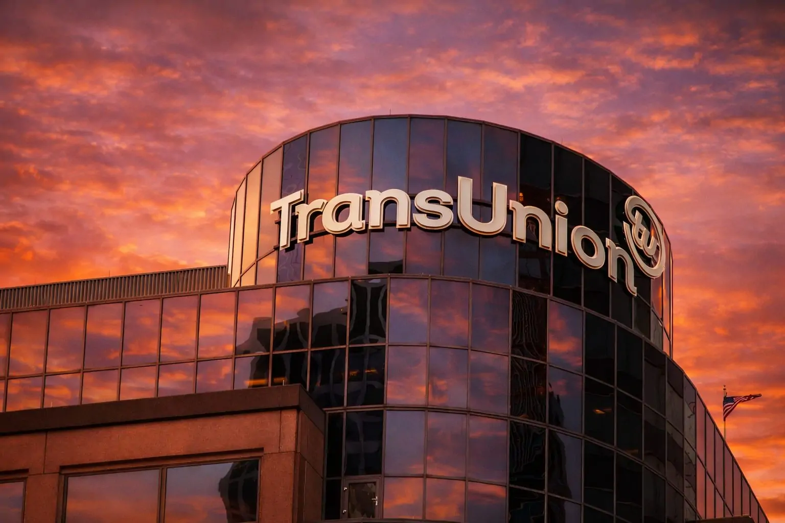 TransUnion Stock (TRU) Gains Fresh Attention as Institutional Investors Build Stakes and “Data Investments” Thesis Takes Shape
