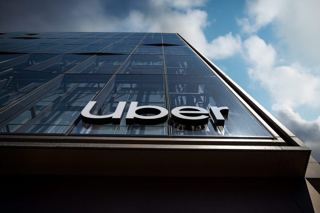 Uber Stock Sinks on December 10, 2025: EV Pullback, EU Protests and Analyst Cuts – What to Know Before the December 11 Open