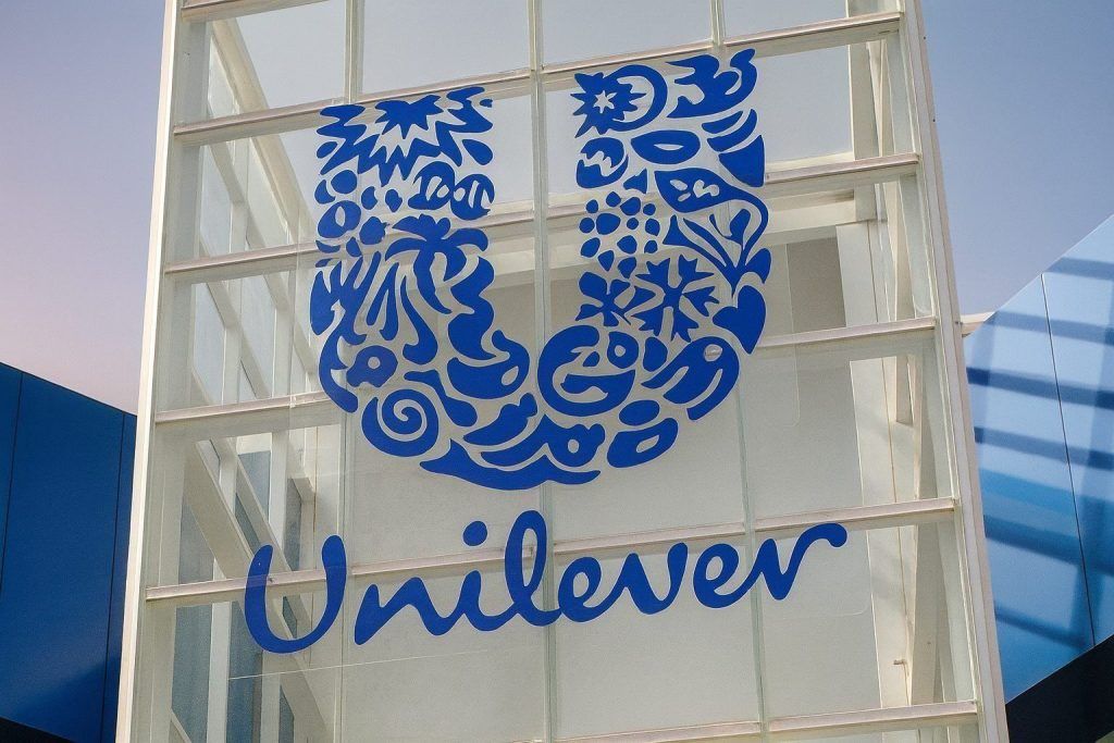 Unilever stock dips in London as legal noise returns and investors eye Feb results
