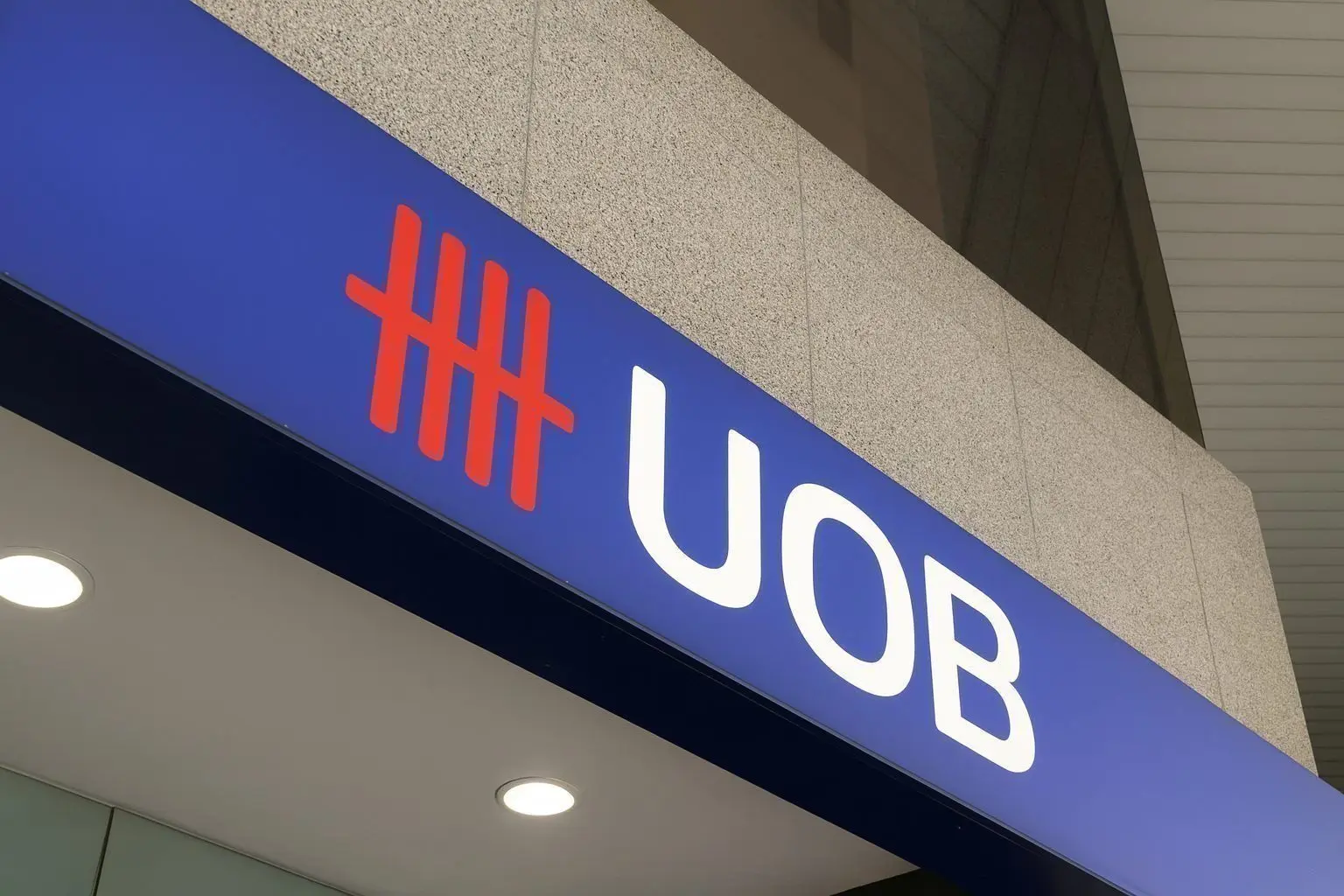 United Overseas Bank (SGX:U11) Stock: Latest News, Forecasts and Analyst Targets as of Dec. 23, 2025