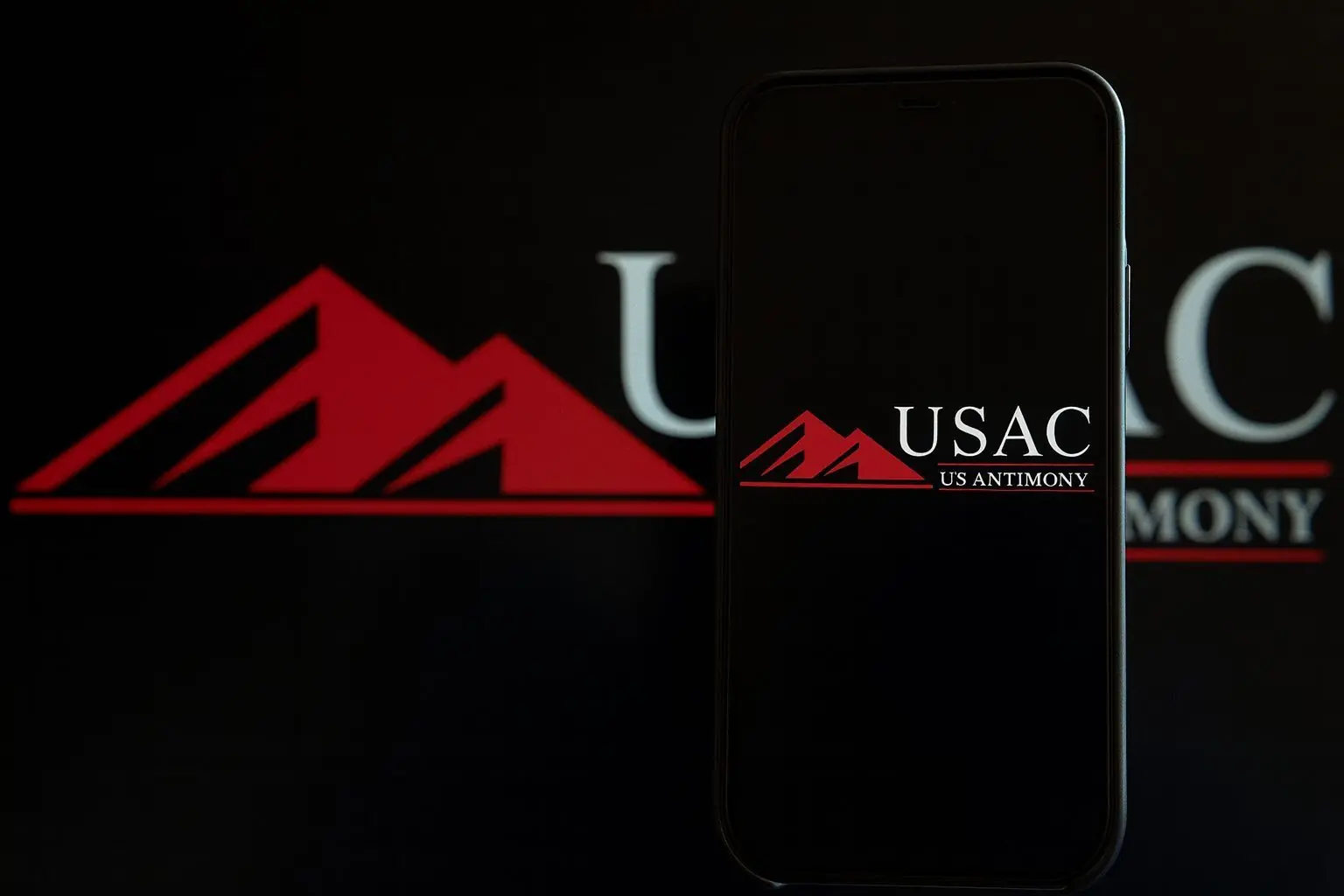 United States Antimony (UAMY) Stock in December 2025: Pentagon Deal, Mining Push and What Analysts Expect Next