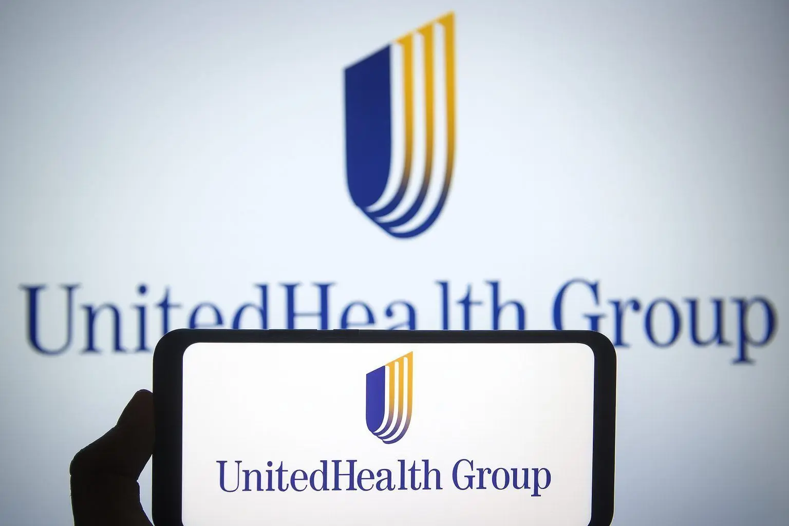UnitedHealth Group (UNH) Stock: What to Know Before the Market Opens on December 8, 2025