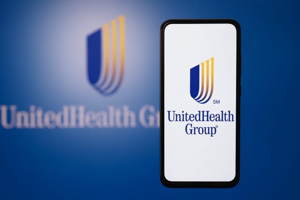 UnitedHealth (UNH) stock slips as House sets CEO hearing and Senate deadline looms