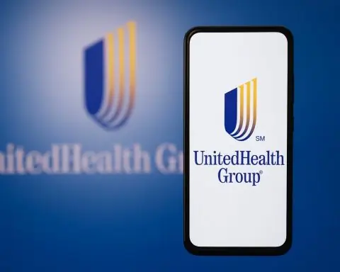 UnitedHealth (UNH) stock slips as House sets CEO hearing and Senate deadline looms