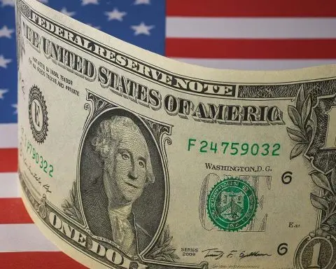 US Dollar Index (DXY) Near 99 as Fed Rate Cut Bets Shake Global Markets and World Indices – Outlook for December 2025