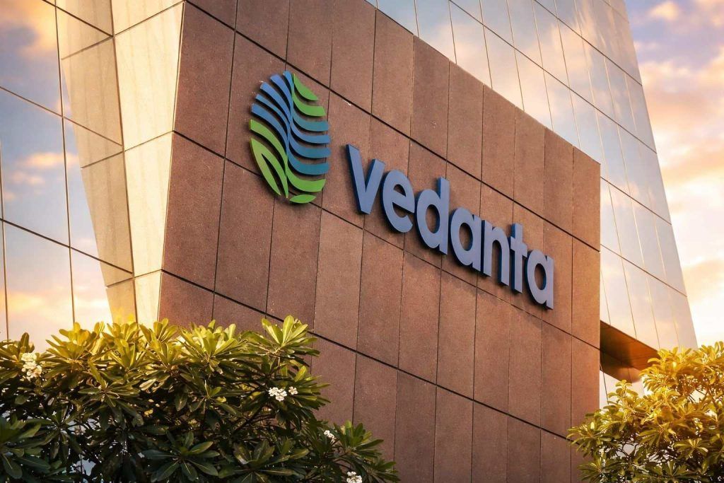 Vedanta share price ends near a 52-week high — what traders will watch on Monday
