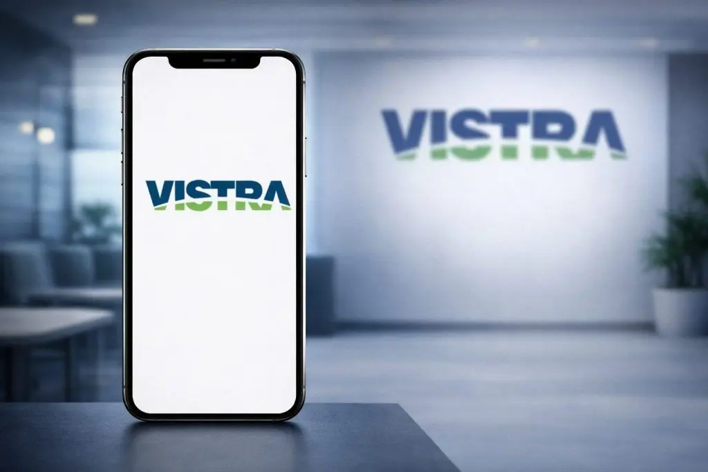 Vistra (VST) Stock Slides After JPMorgan Target Cut as PJM Capacity Auction Looms — News, Forecasts, and Key Levels to Watch on Dec. 17, 2025