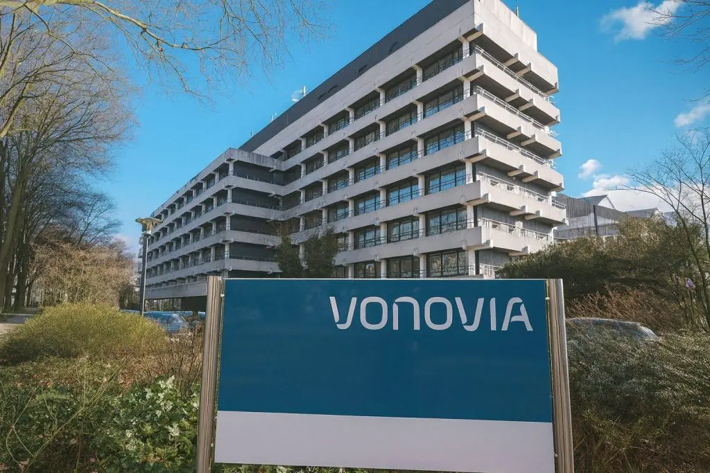 Vonovia SE Stock on 2 December 2025: Early Bond Redemption, Analyst Split and 2026 Outlook
