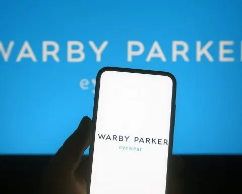 Warby Parker (WRBY) Stock Soars on Google AI Glasses Timeline: Price Action, Earnings and 2026 Forecasts as of December 8, 2025