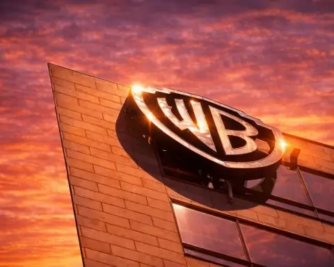 Warner Bros. Discovery (WBD) Stock News Today: Netflix Deal, Paramount’s $30 Bid, and the Latest Analyst Forecasts (Dec. 25, 2025)