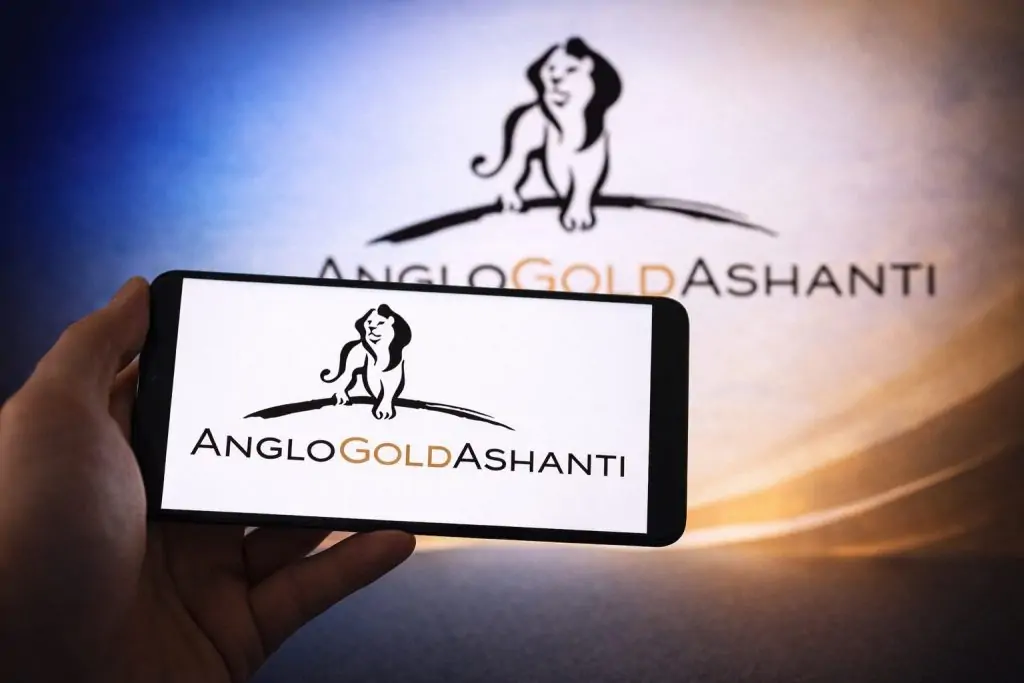 Why AngloGold Ashanti stock is rising today: gold rebounds as Fed minutes loom