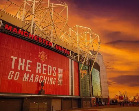 Wolves vs Man United 4–1 Result: Fernandes Brace, Wolves Protests and What It Means for Manchester United Stock (NYSE: MANU)