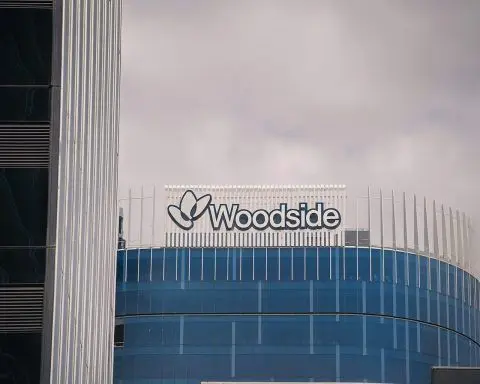 Woodside Energy Group Ltd (ASX:WDS) Stock: Latest News, This Week’s Moves, Analyst Forecasts and the Week Ahead (Updated 14 Dec 2025)